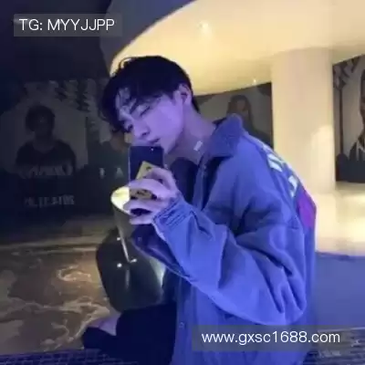 邓忆舟